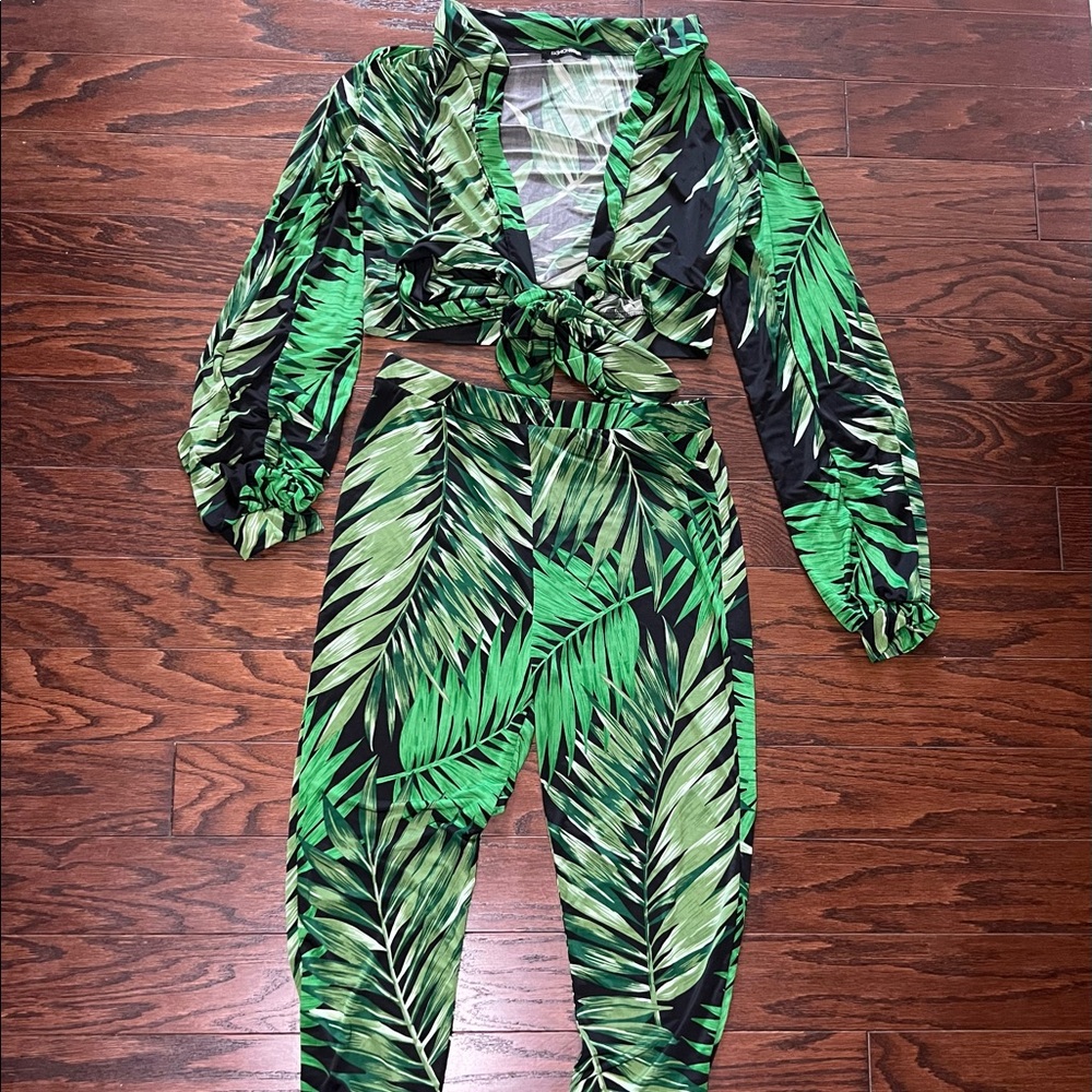 Fashionnova 2 piece tropical set